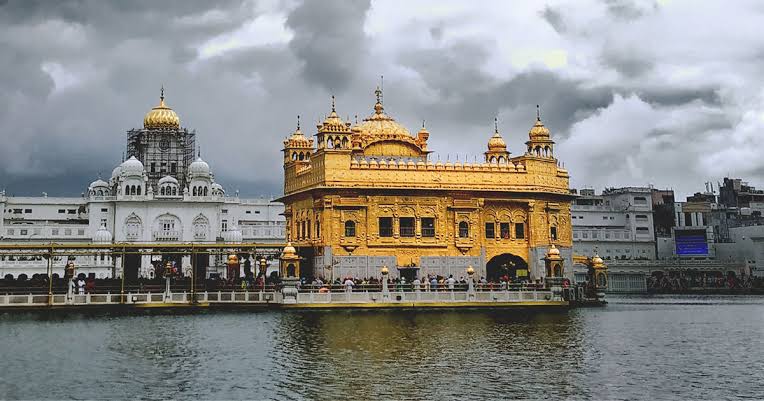 Best Time to Visit Golden Temple Day Night